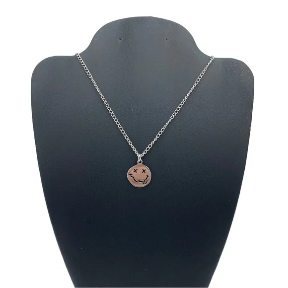 Nirvana Kurt Cobain Retro Smiley Face Silver Necklace - Picture 1 of 5